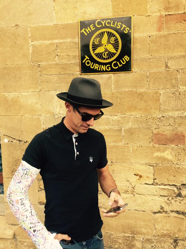 David Millar - Le Dandy in a cast