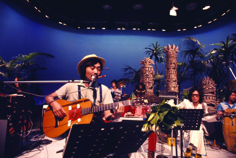 hosono-1975-07-tv-courtesy_of_the_masashi_kuwamoto_archives
