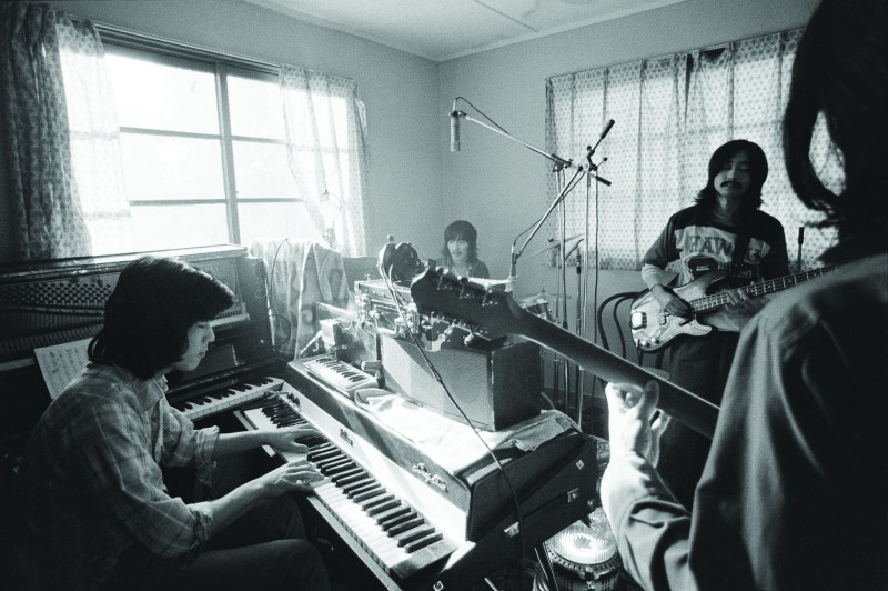 hosono_197302_076-courtesy_of_mike_nogami